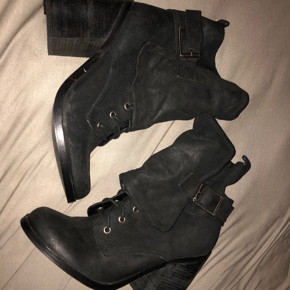Short Black Boots